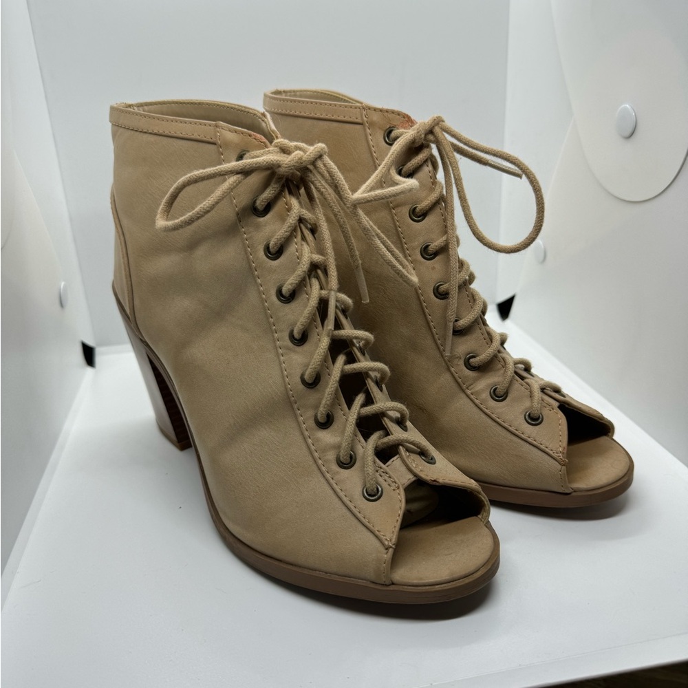 Lace up boot heels